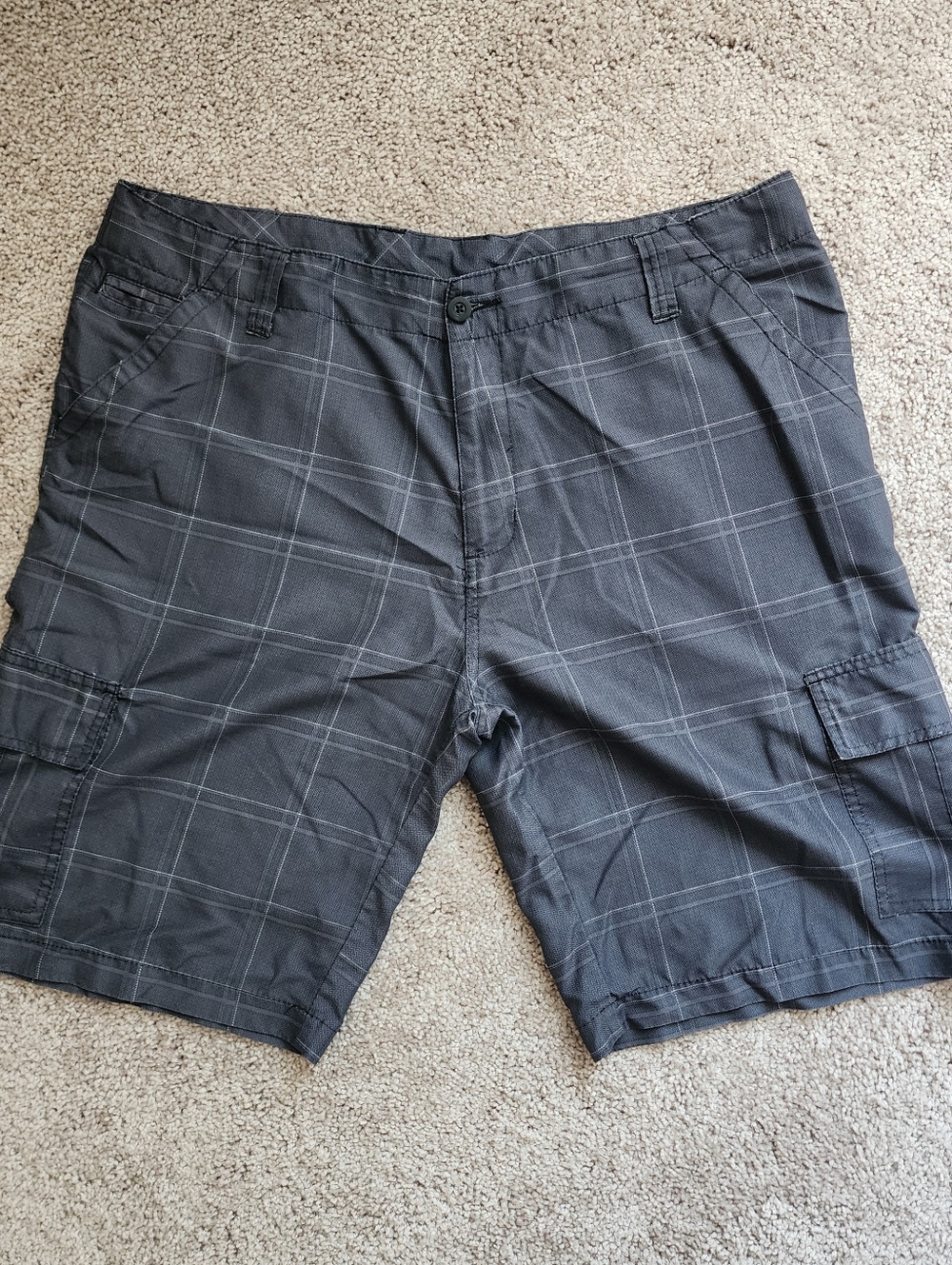 Size 38 Men's Gray shorts